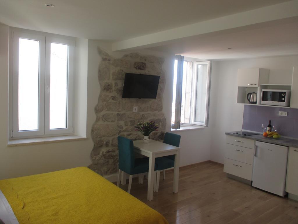 Old Town Ivona Rooms