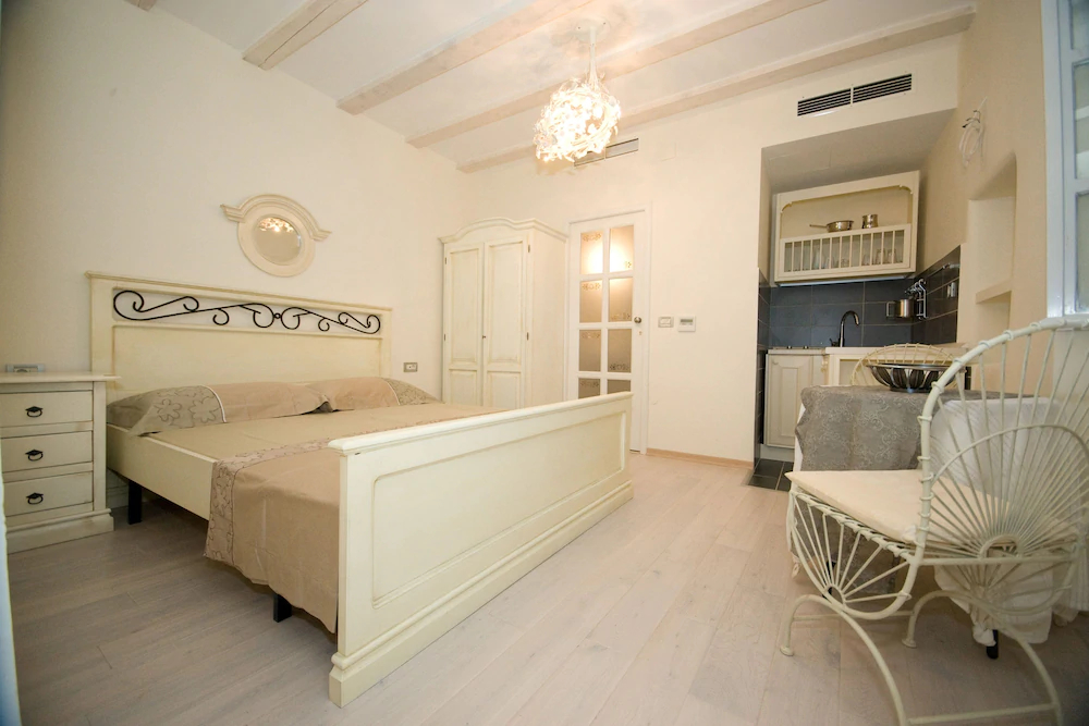 Old Town Ivory Apartments