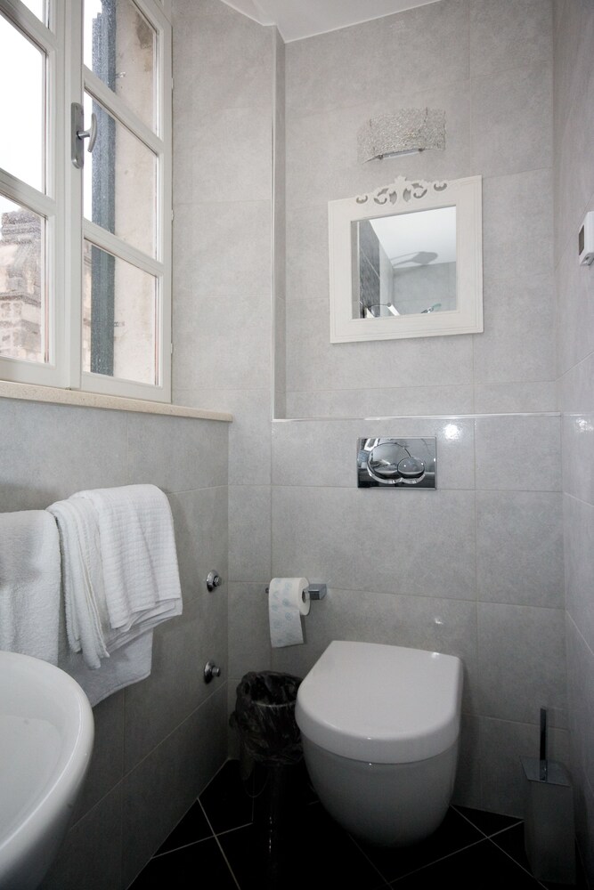 Old Town Ivory Apartments