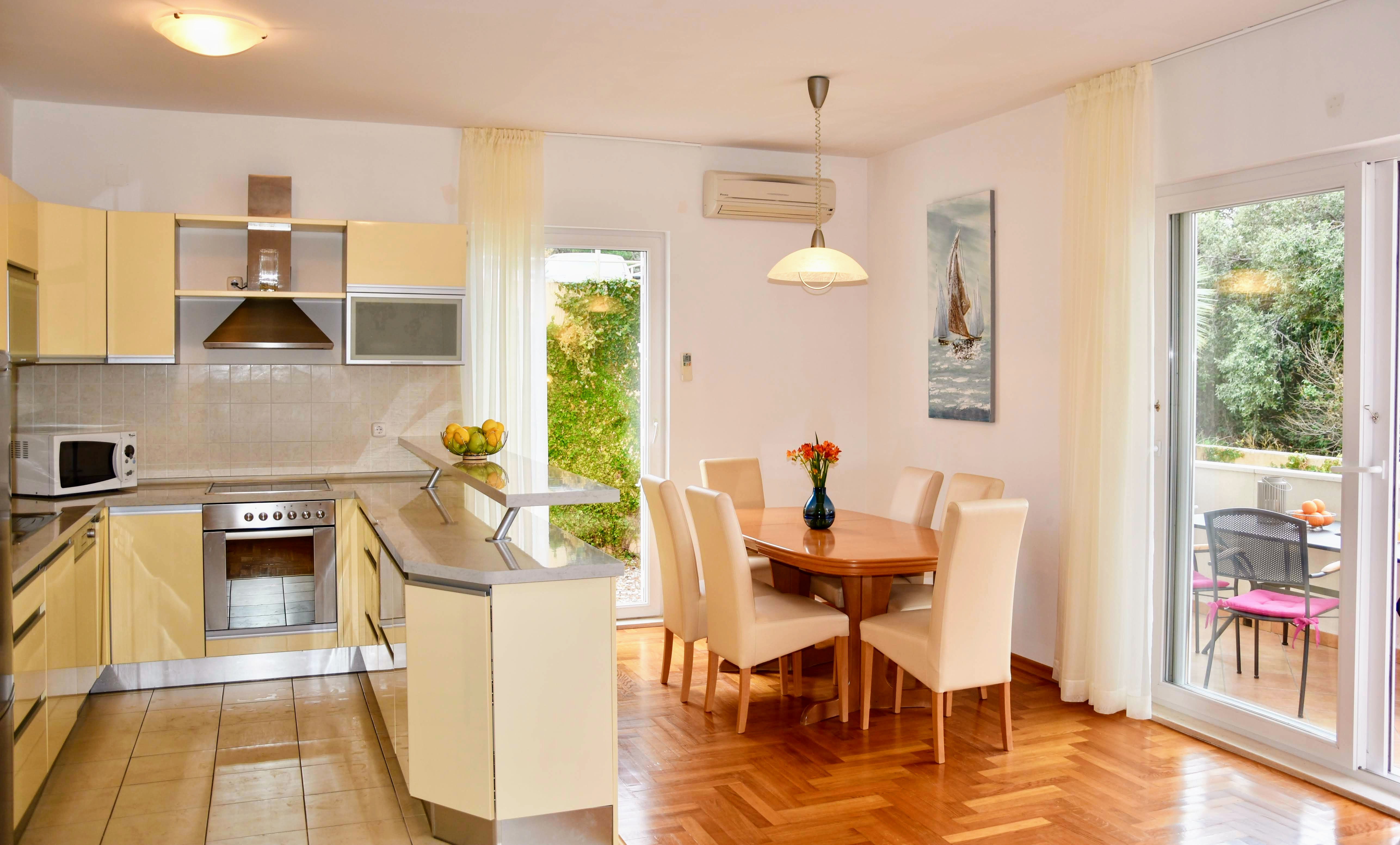 Pervanovo Apartments