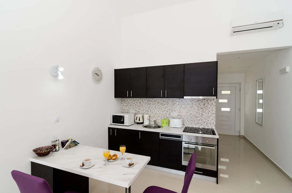 Ploce Apartmani-Luv