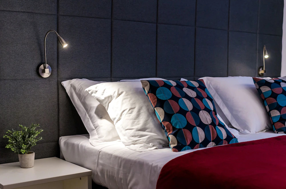 Rooms4U