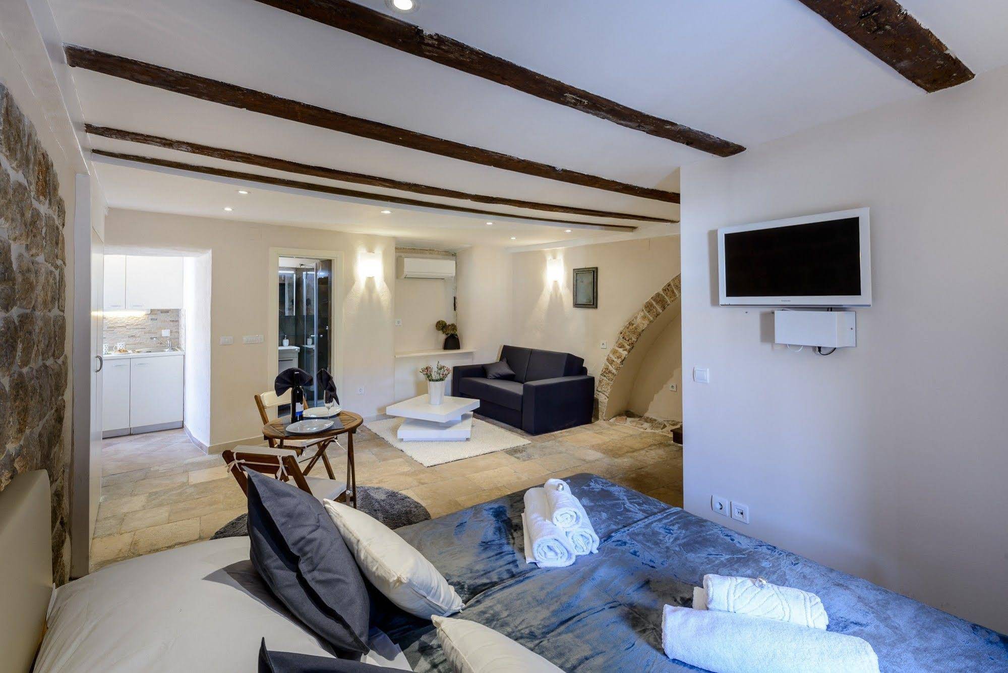Rooms Andro