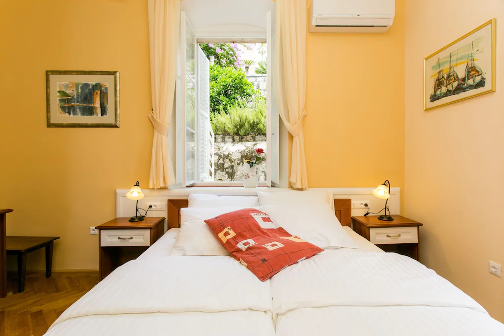 Rooms Posat