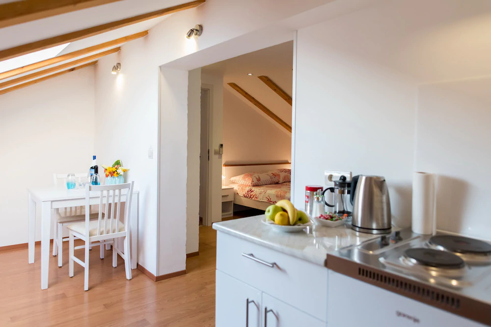 Rooms Raic