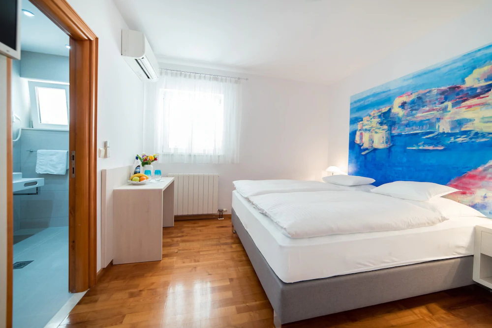 Rooms Raic
