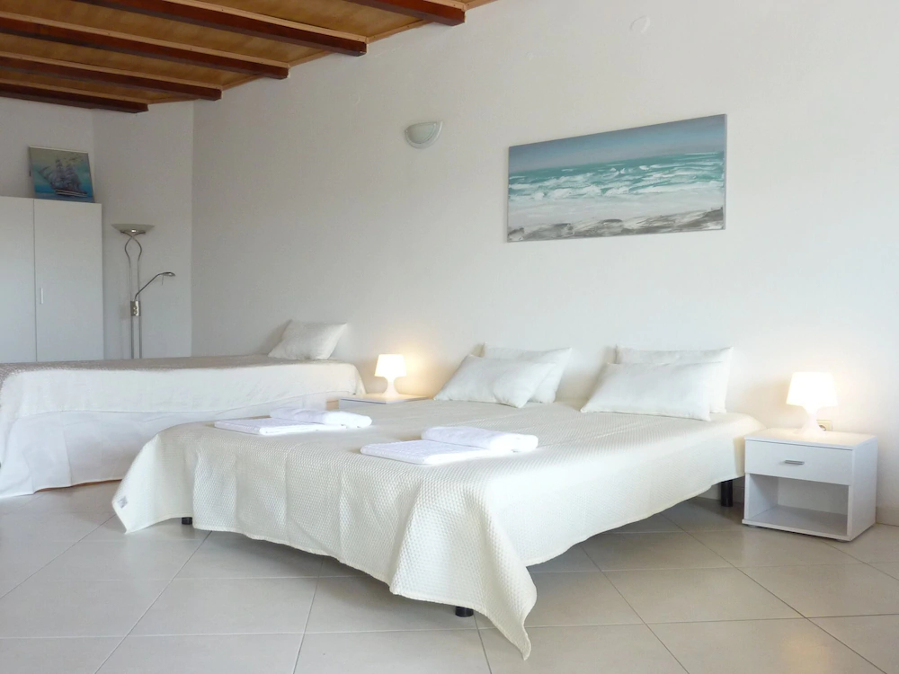 Sea & Stone Apartments