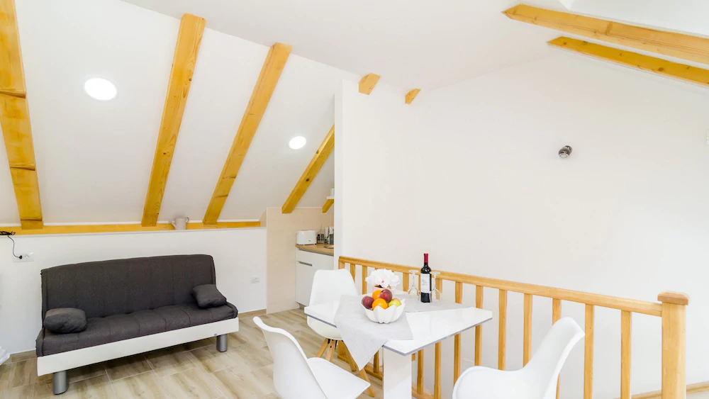 Shining Star Apartments