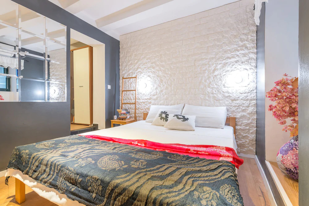 Star Rooms & Studios