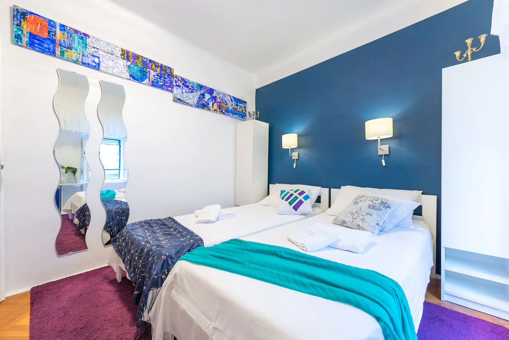 Star Rooms & Studios