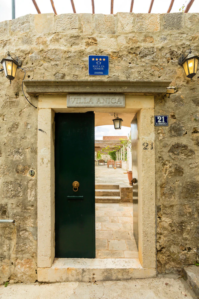 Villa Anica