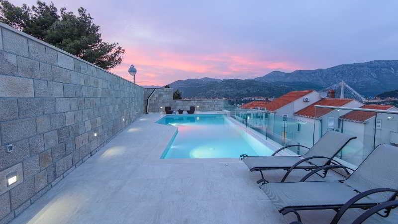 Villa Curic