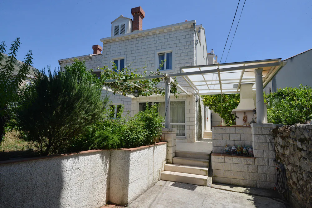 Villa Elly Apartments