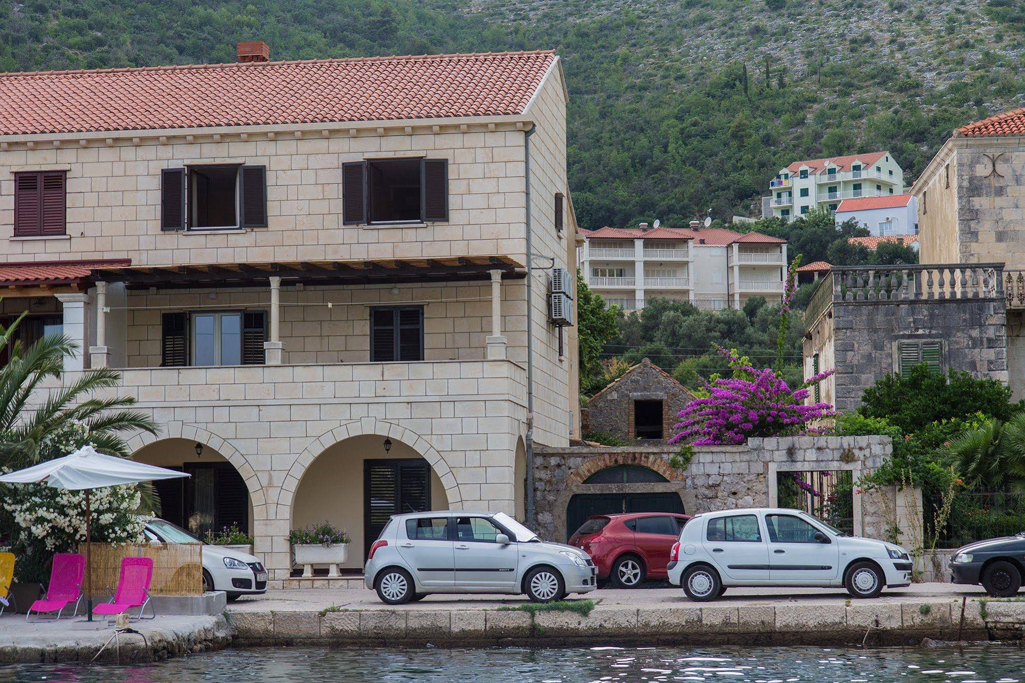 Villa Zaton