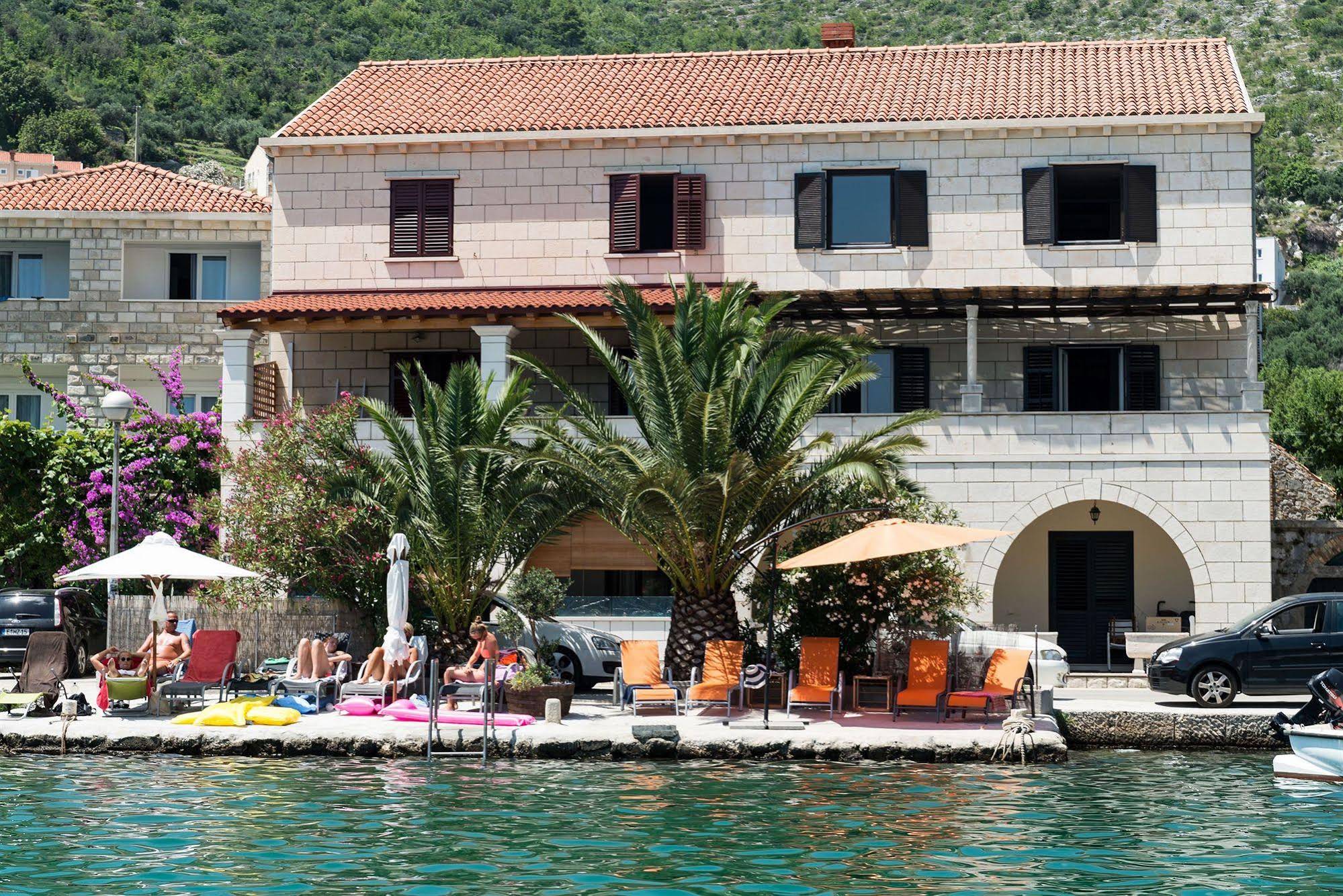 Villa Zaton