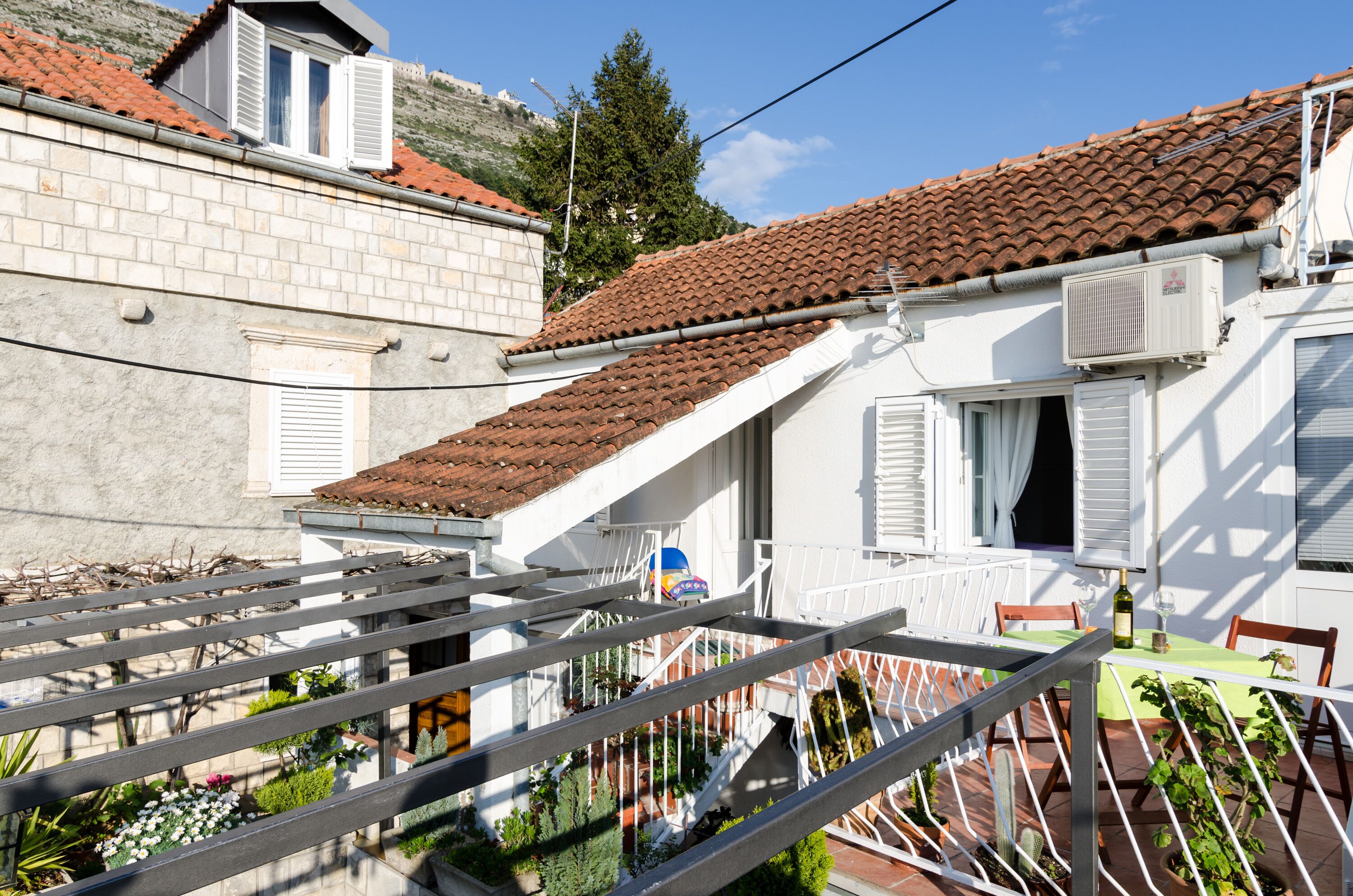 White Wave Guest House