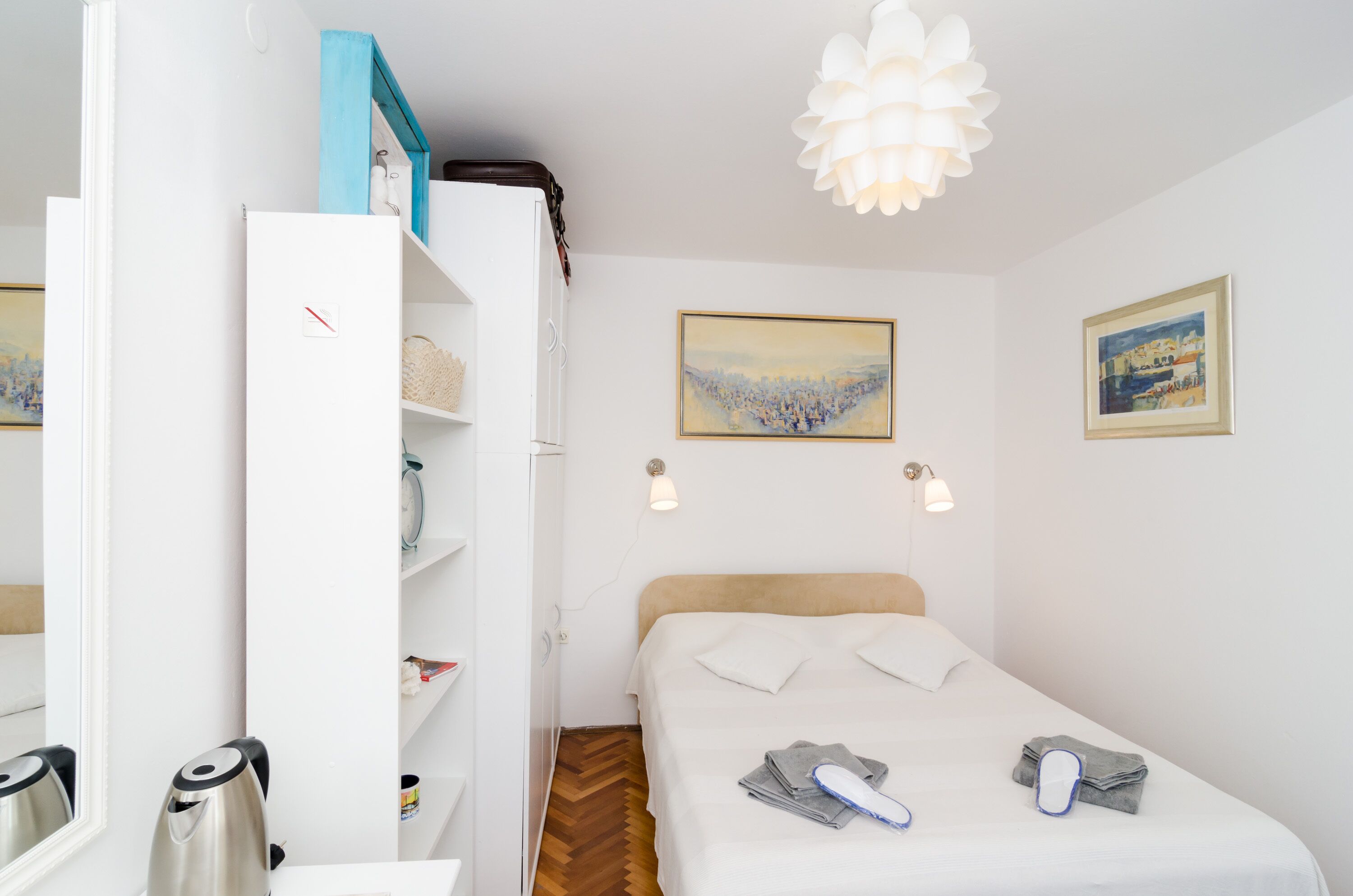 White Wave Guest House