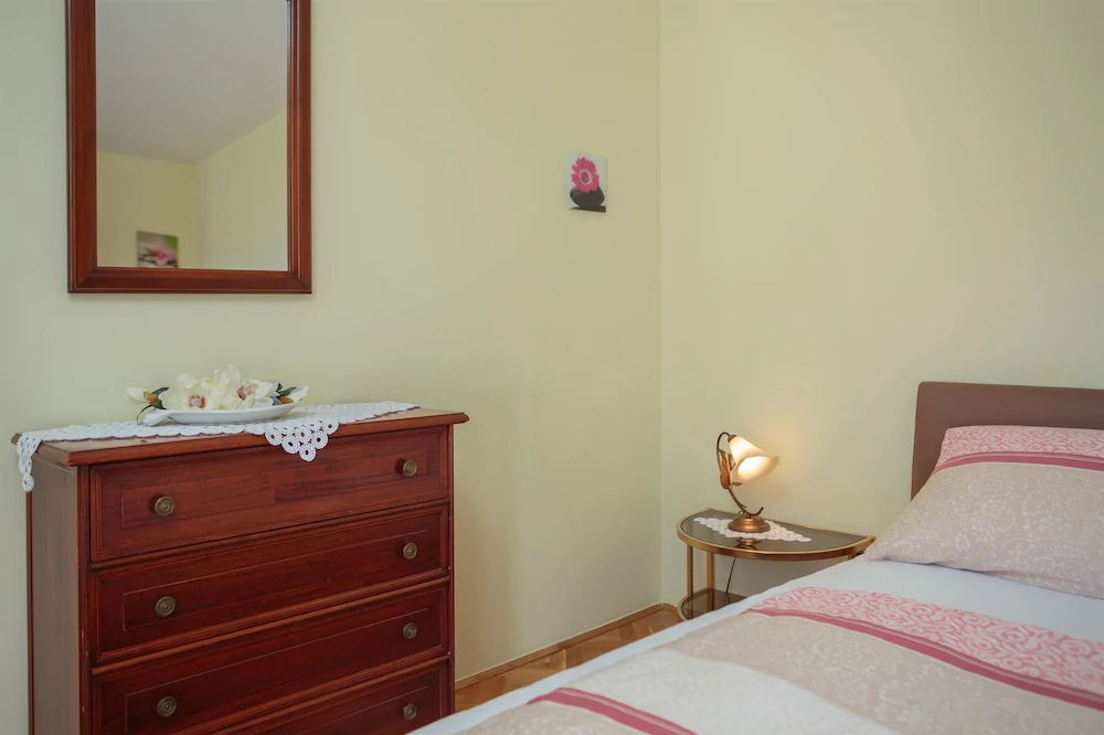 Apartments And Room Alen