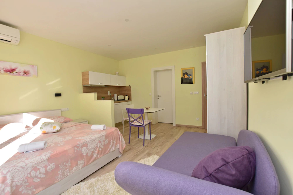 Apartments And Room Alen
