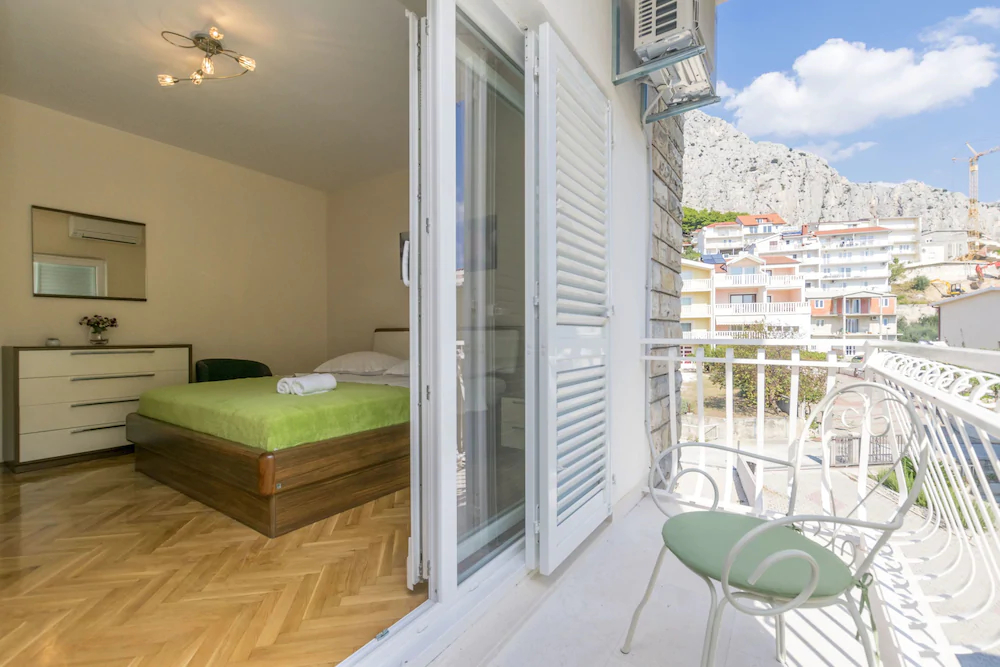 Apartments And Room Alen