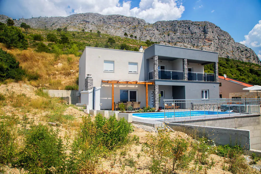 Villa Sara Omis