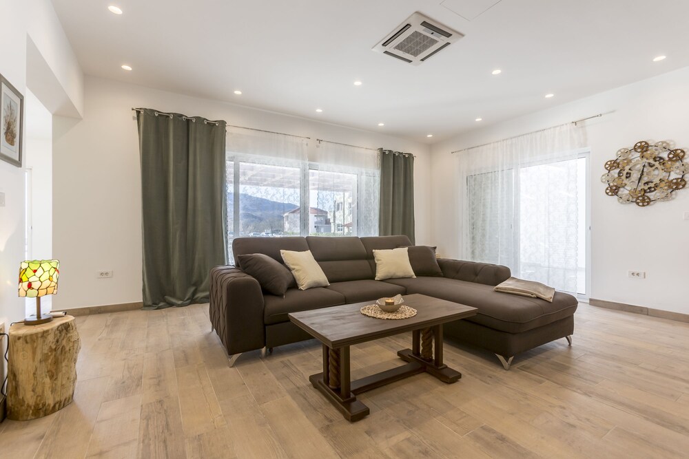 Luxury Villa Stella Near Split