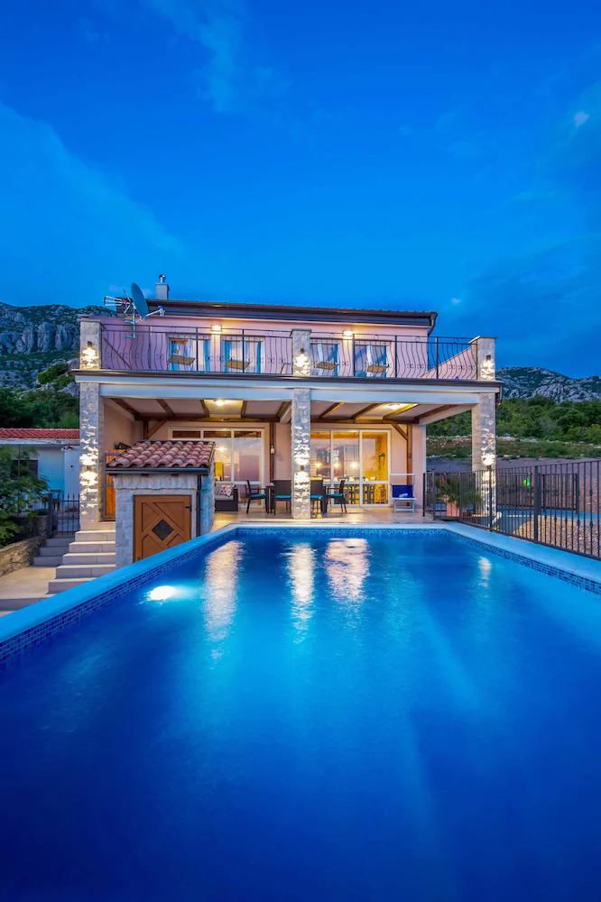 Holiday House Lucija