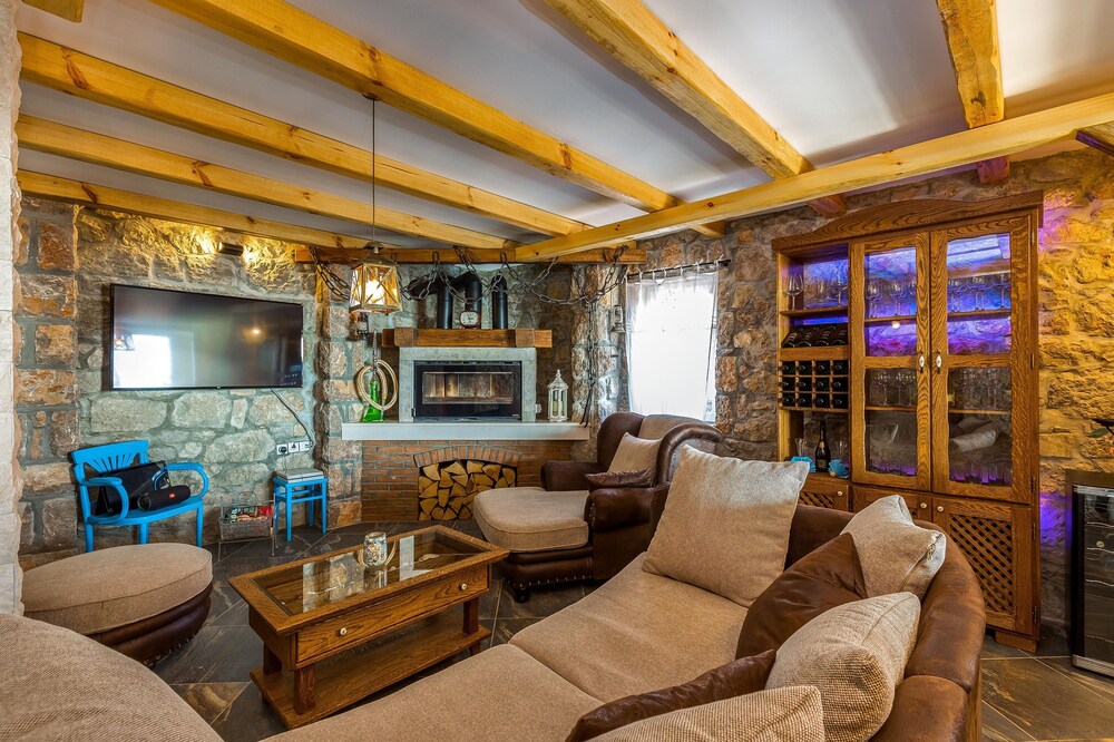 Holiday House Lucija