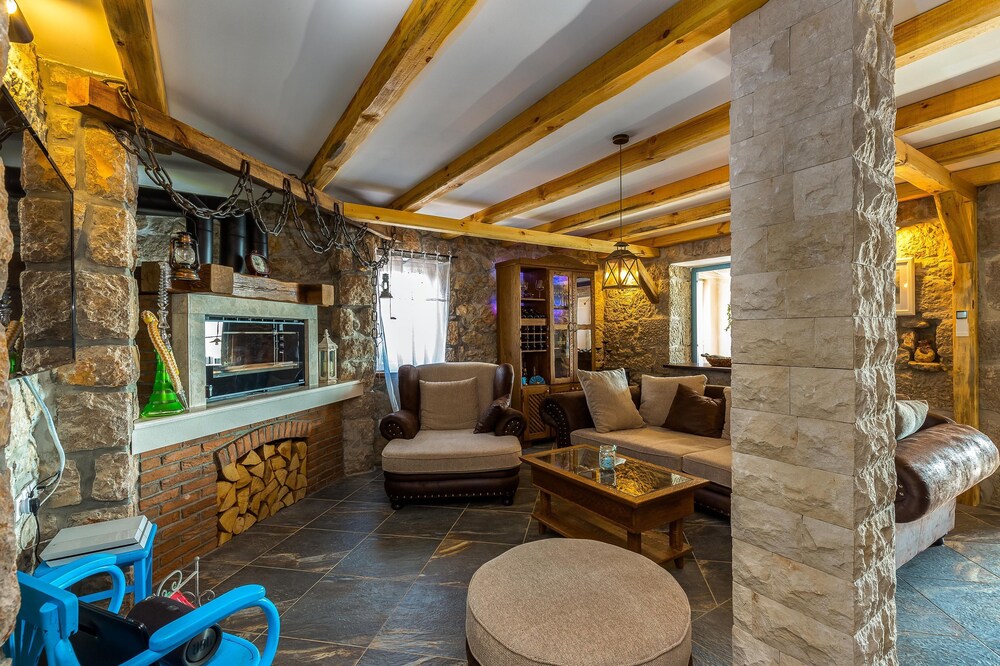 Holiday House Lucija