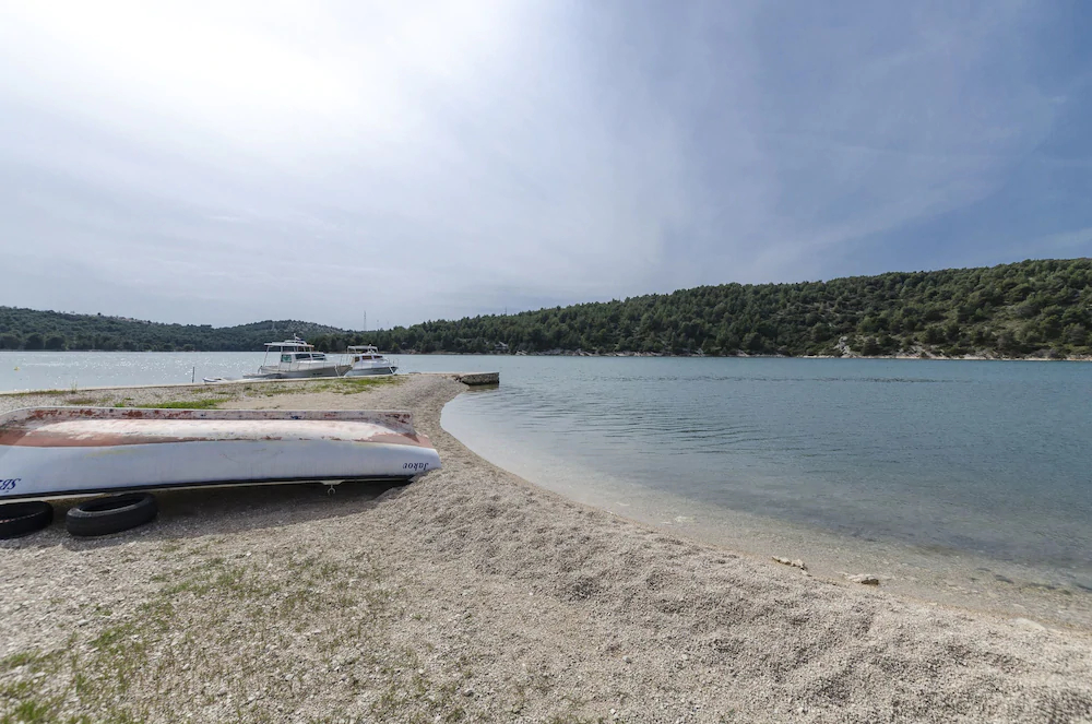 Apartments Davor