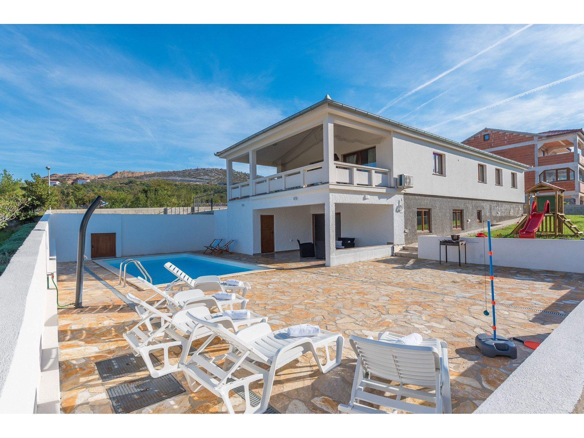 Villa More With Pool And Garden