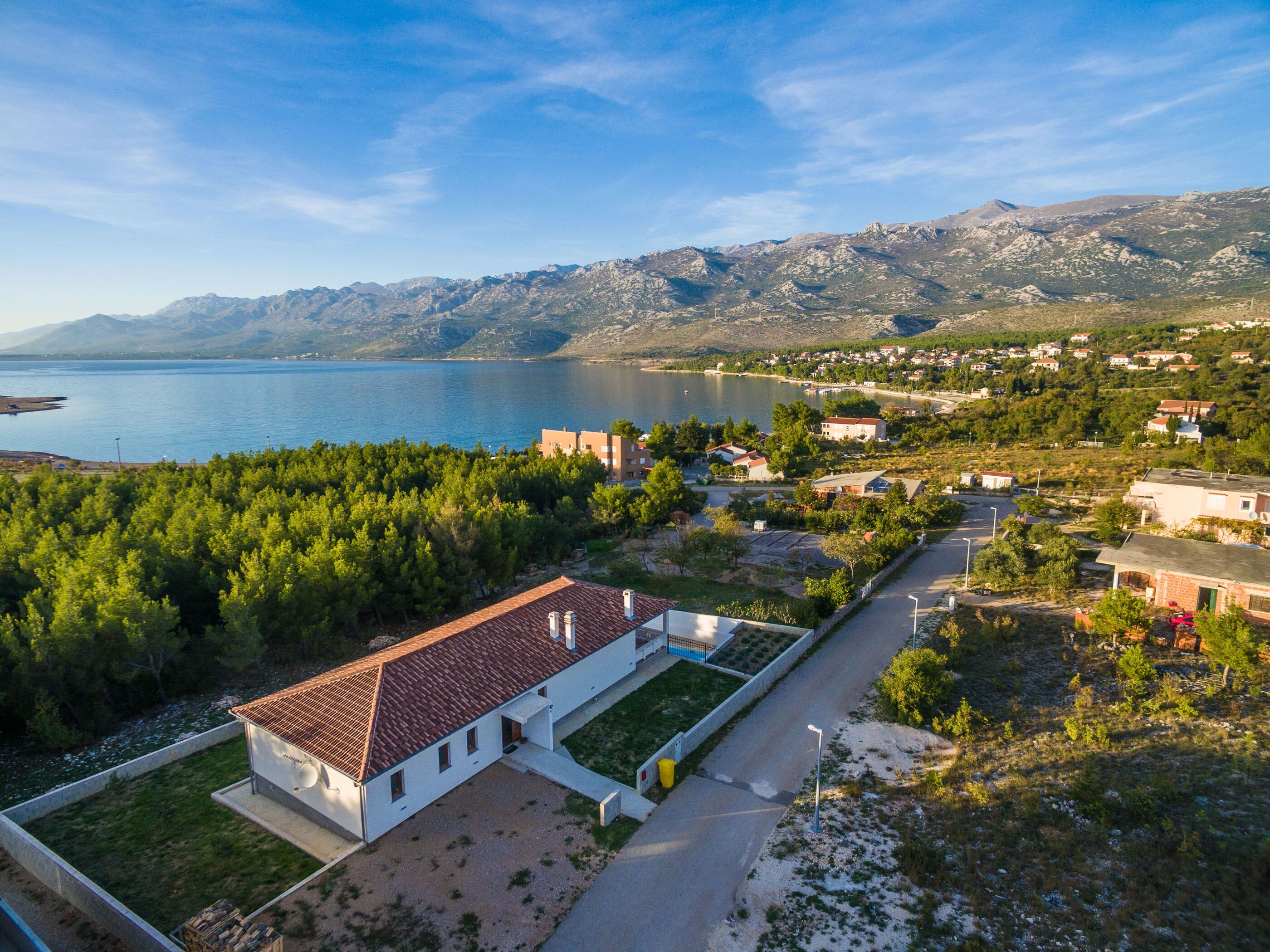 Villa More With Pool And Garden