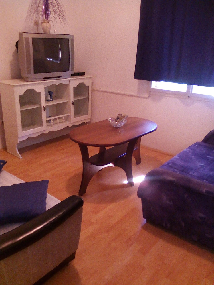 Apartments & Rooms Nazor