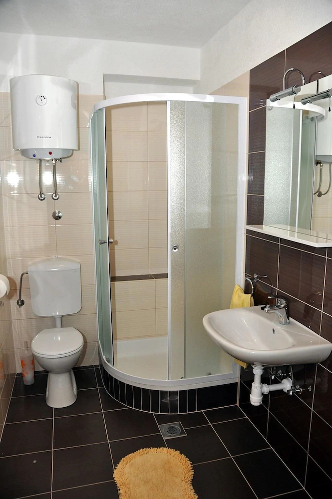 Apartments Klaric Jesenice