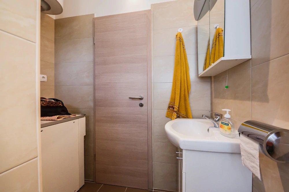 Apartments Bagic