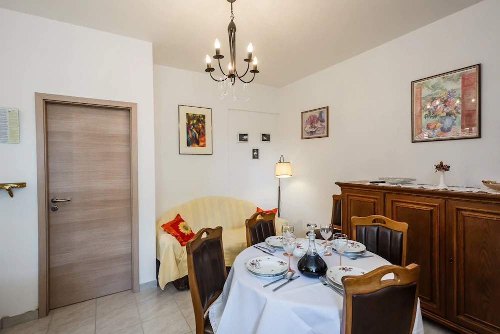 Apartments Bagic
