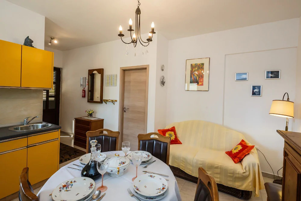 Apartments Bagic