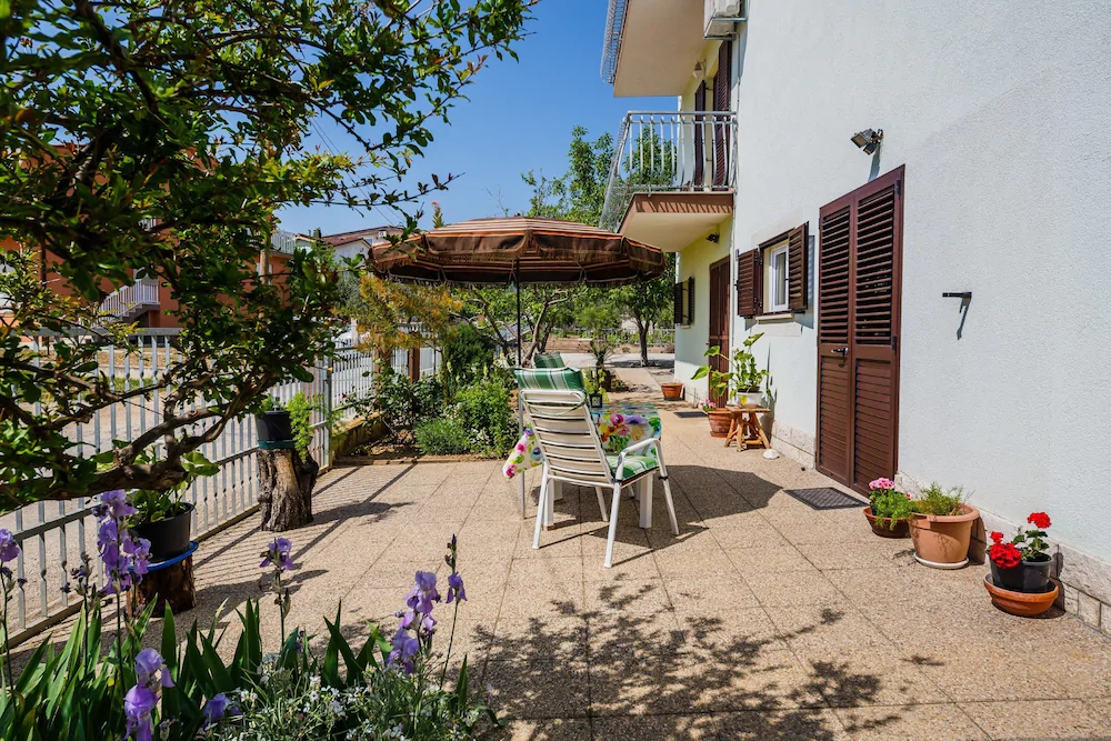 Apartments Bagic