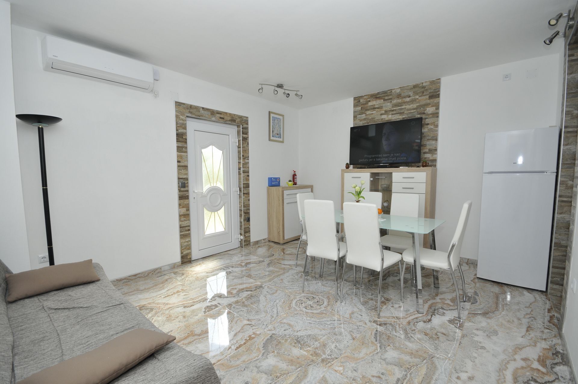 Apartments Ivica