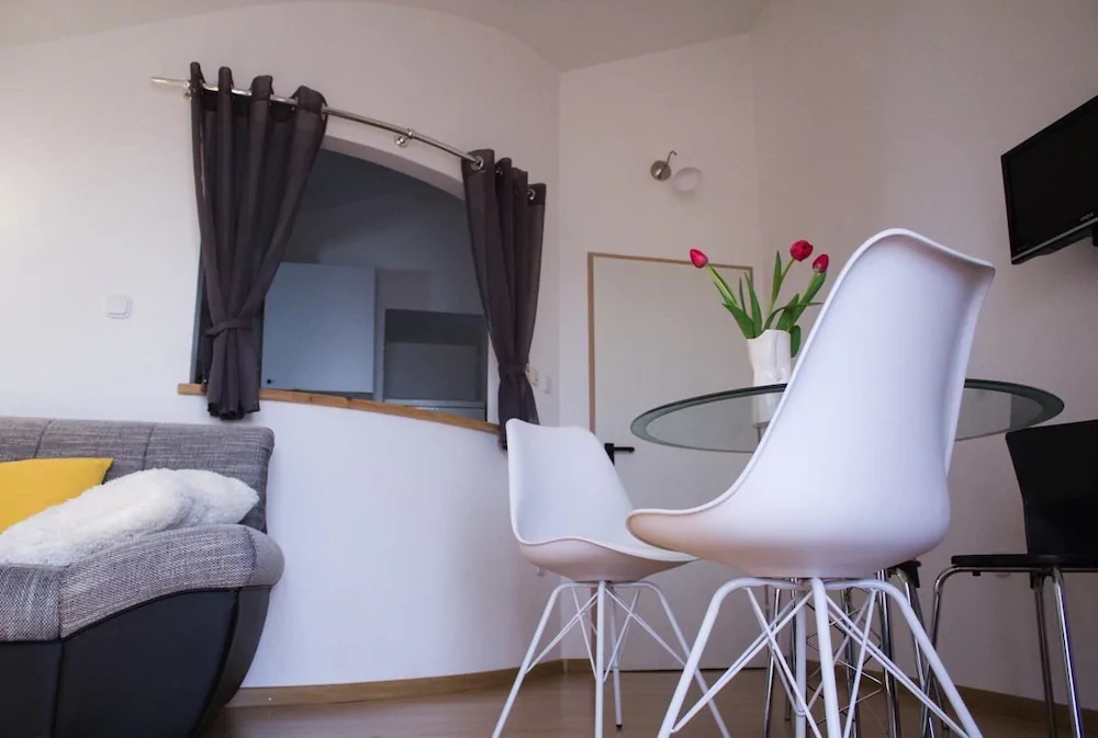 Apartments Ivo