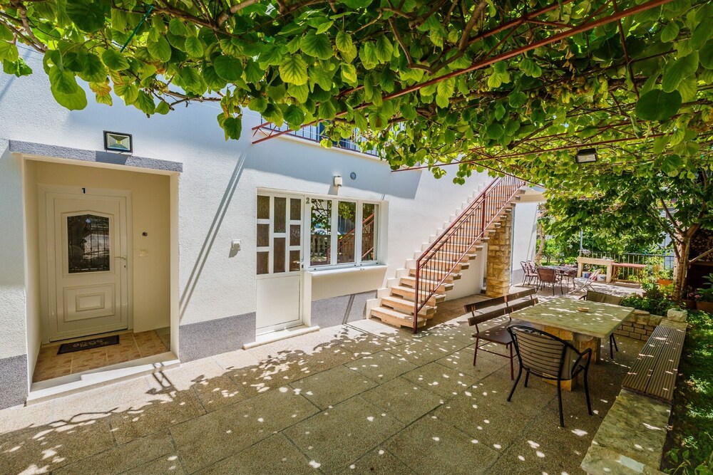 Apartments Konta