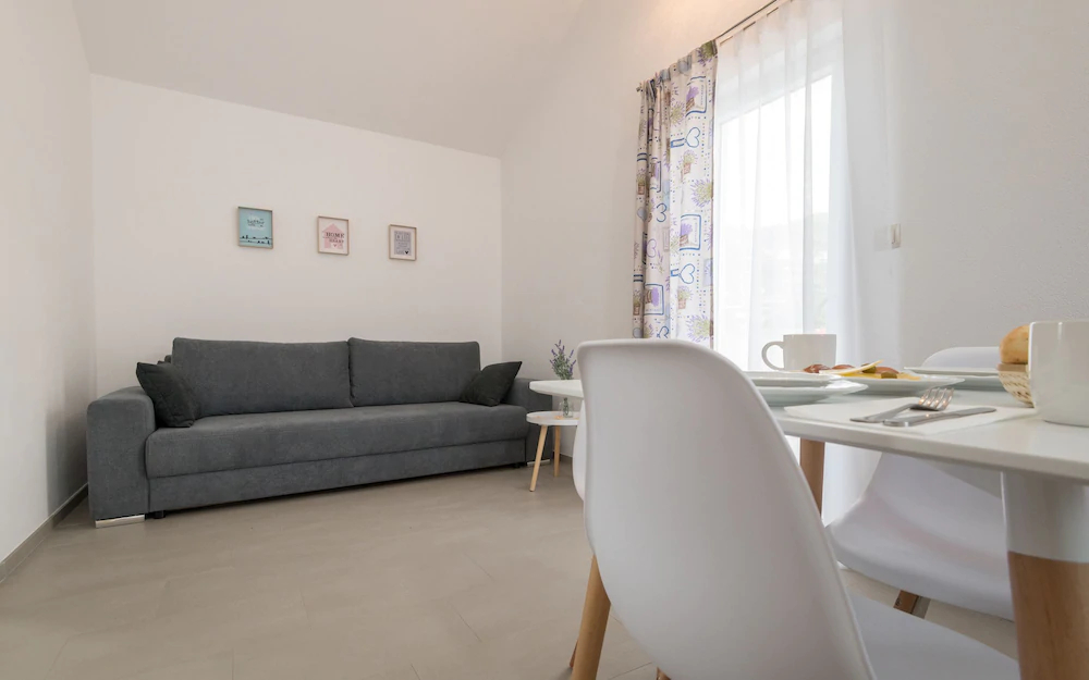Apartments Livaja