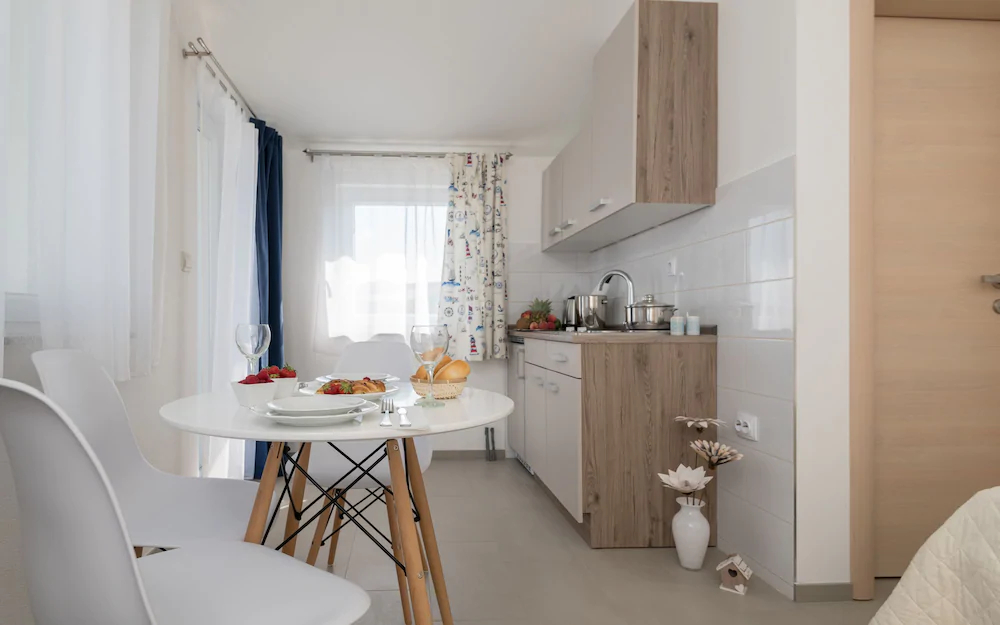 Apartments Livaja