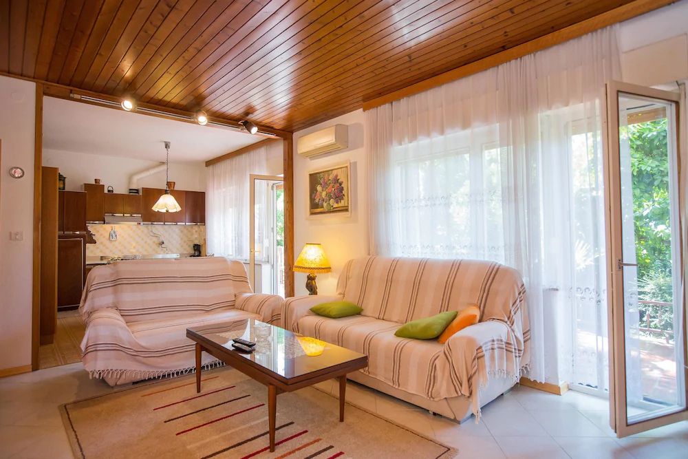 Apartments Loncar