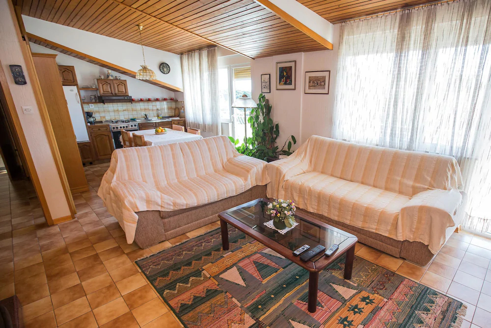Apartments Loncar