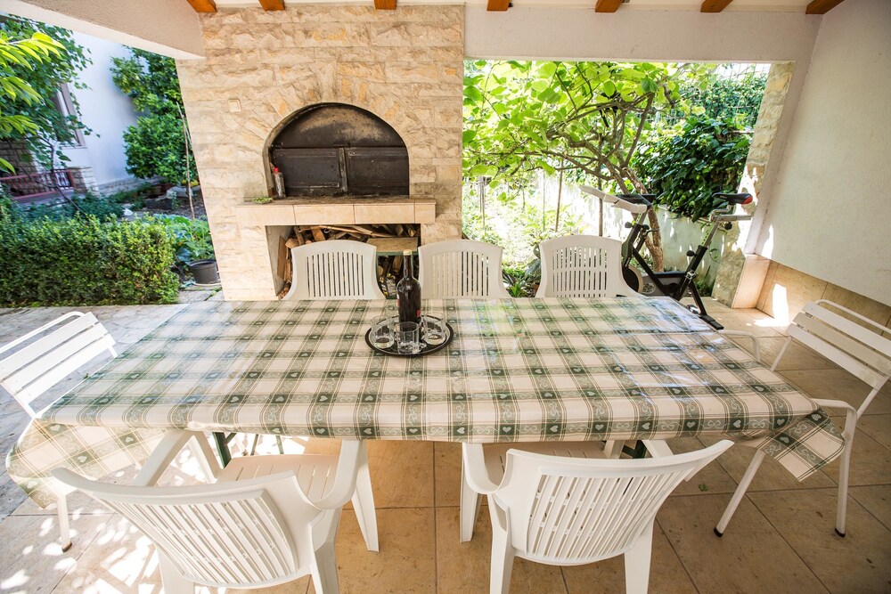 Apartments Loncar