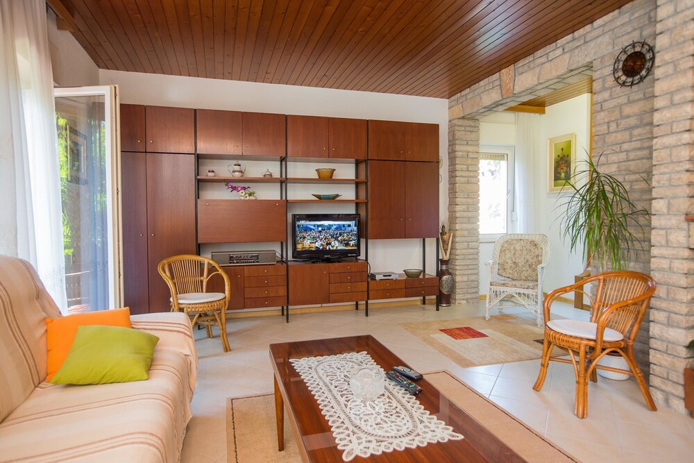 Apartments Loncar