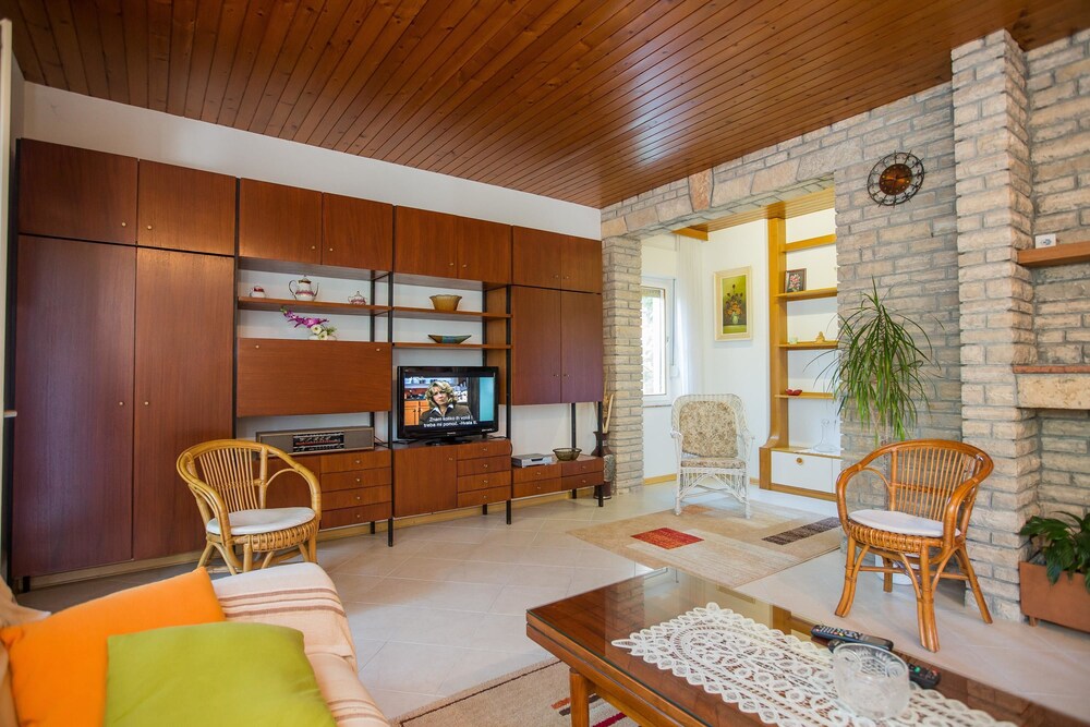 Apartments Loncar