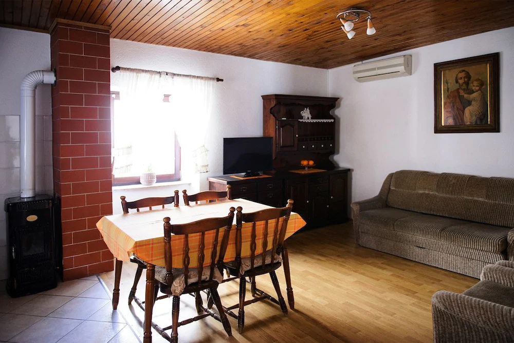 House Nevenka