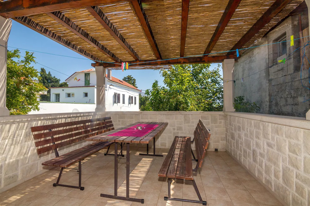 House Sanda